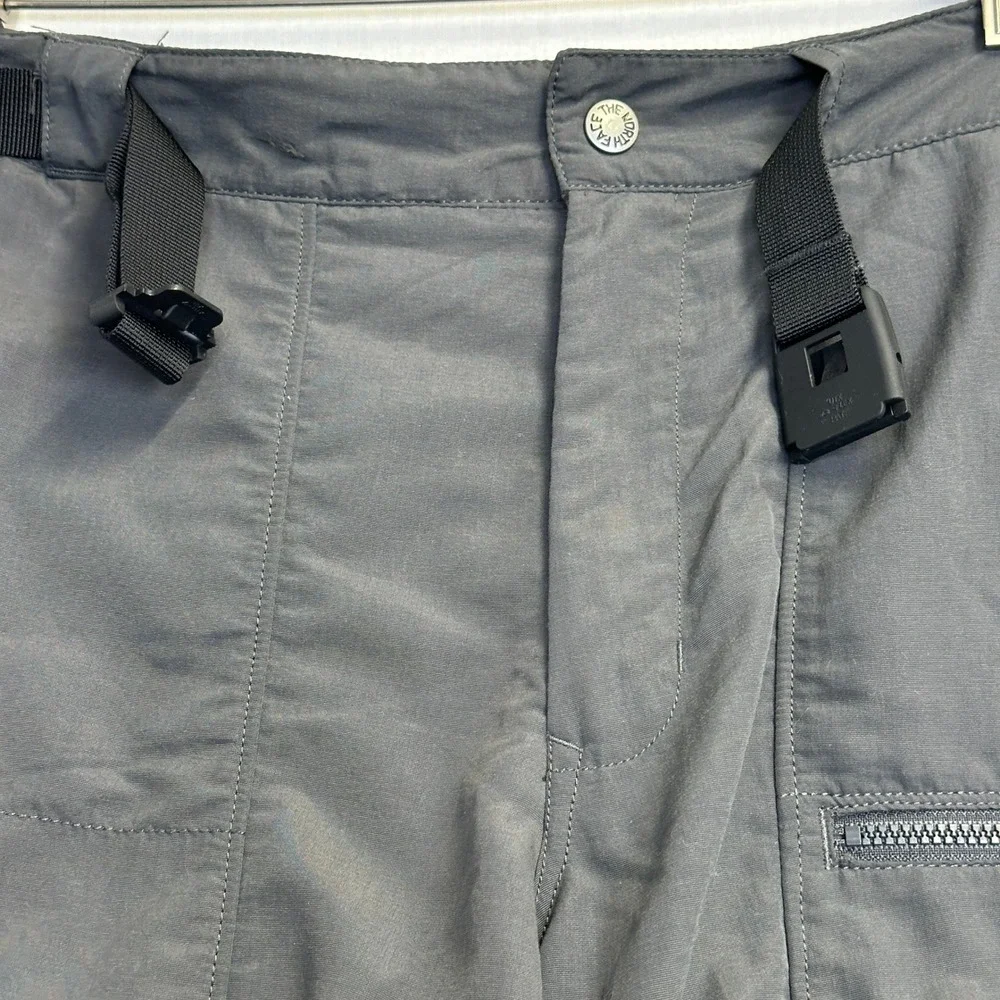 The North Face Flash Dry NF0A3T2L Class V Belted Shorts Gray Men's 33